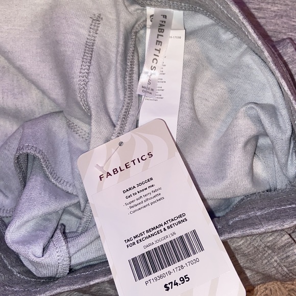 🌸Fabletics Sweats - Picture 2 of 2